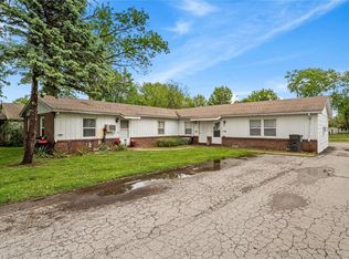 62 Pine Trl, Fairview Heights, IL 62208