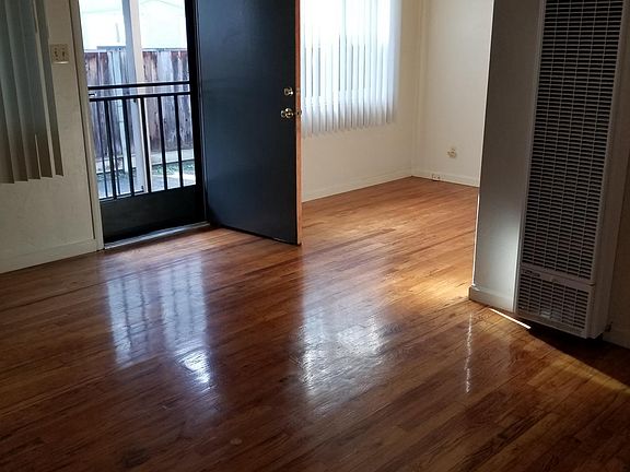 4th image of 2136 Park Ave APT 8