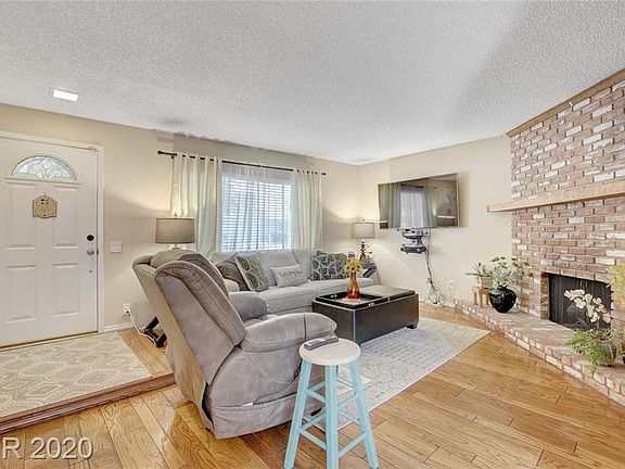 5th image of 3738 Territory St