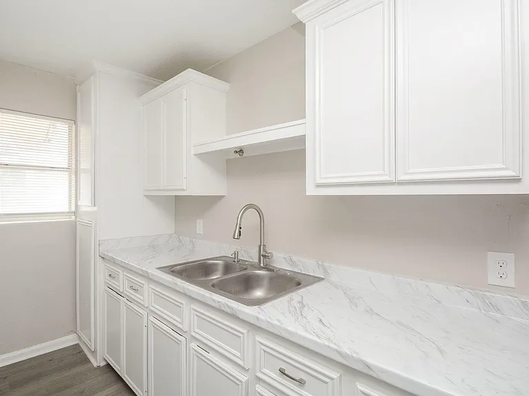 6014 Collingsworth St #2 — Photo 6