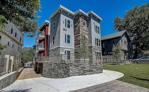 1240 Piedmont Ave NE #1C Photo 1