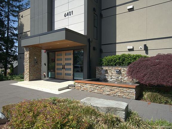 2nd image of 6401 Lake Washington Blvd NE APT 303