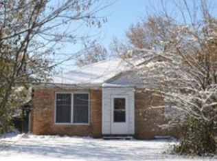 814 Greenwood Rd, Glenview, IL 60025