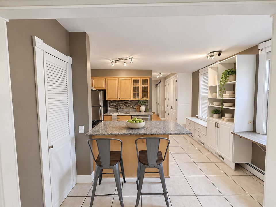1st image of 443 Main St #1