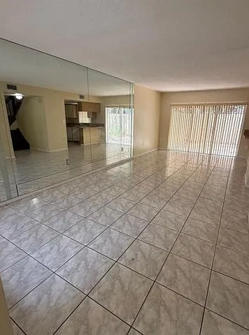 5232 SW 122nd Ter — Photo 11