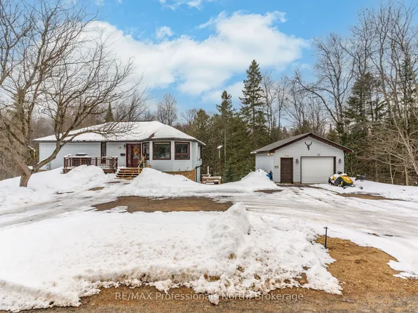 28 Independence St, Dysart Et Al, ON K0M 1S0