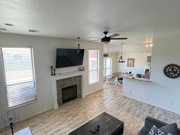 4th image of 16409 Otter Dr
