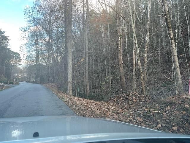 1st image of Country Oaks Dr