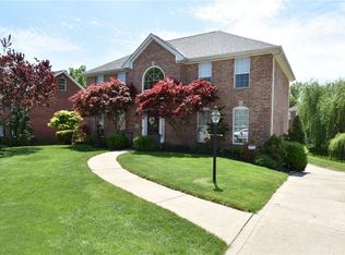 2102 Toftrees Dr, Bridgeville, PA 15017
