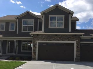 2500 SW Hickory Ln, Lees Summit, MO 64082