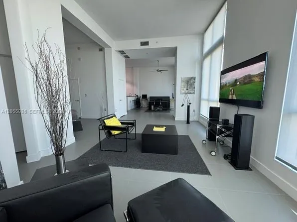 9055 SW 73rd Ct APT 406, Miami, FL 33156