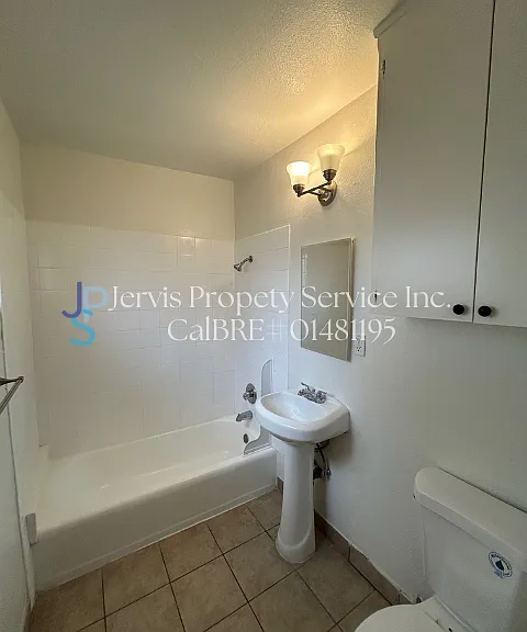 11926 Sproul St #4G — Photo 7