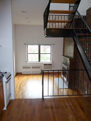 Rented by Chartwell Manhattan Realty | media 31