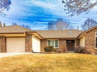 16114 Grover St, Omaha, NE 68130