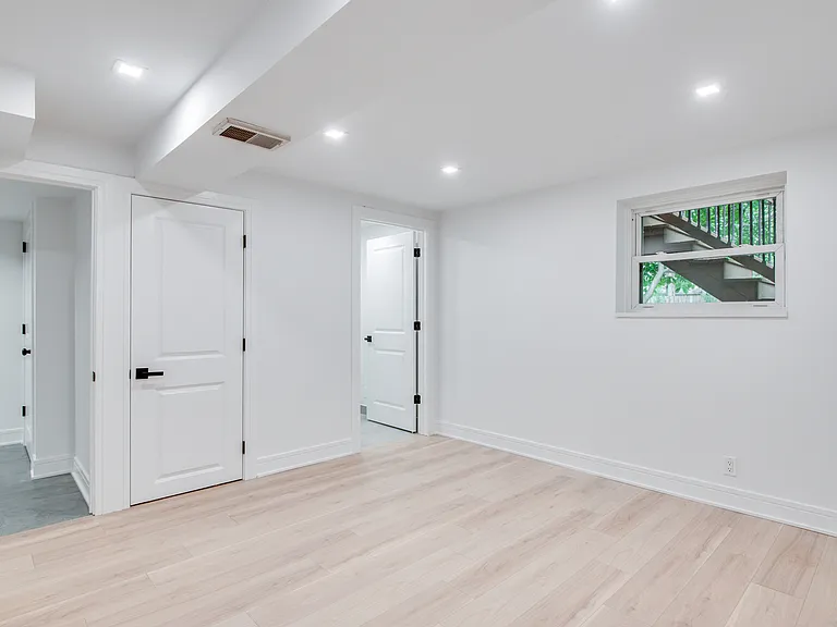 1108 Emerald Dr — Photo 14