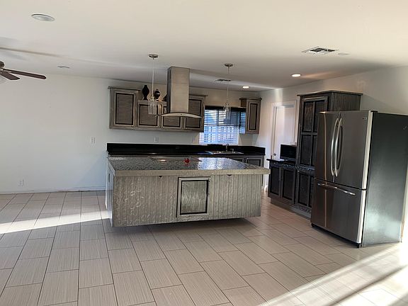 2nd image of 1112 N 60th Ave