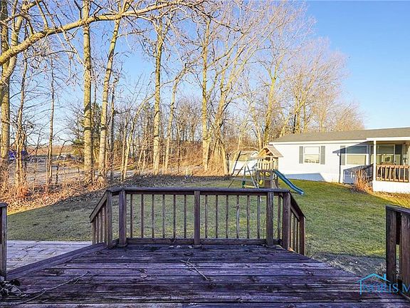 5th image of 10272 Edgewood Dr
