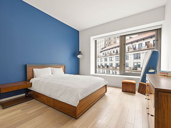 5th image of 75 Wall St APT 25K