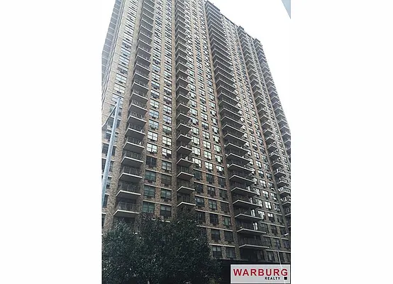 Rented by Warburg | media 5