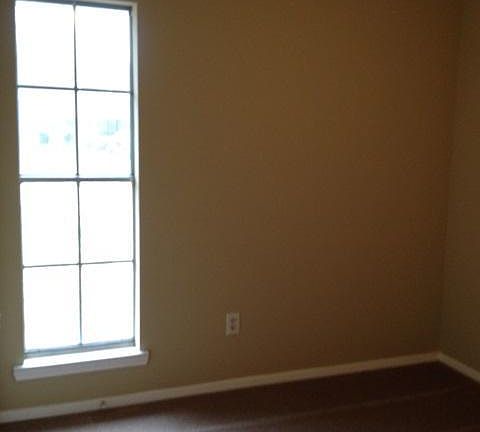 4th image of 3375 Fairmeadow Dr