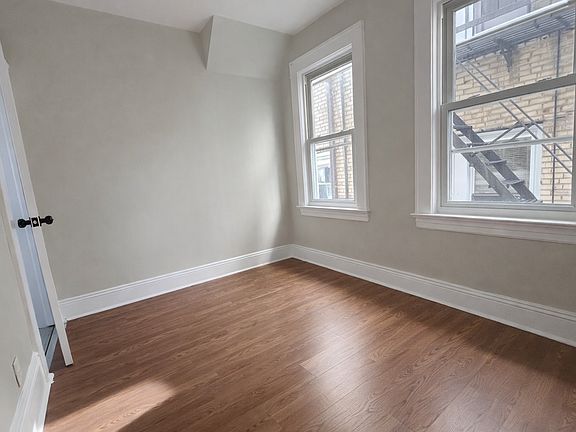 4th image of 199 Shephard Ave Floor 2