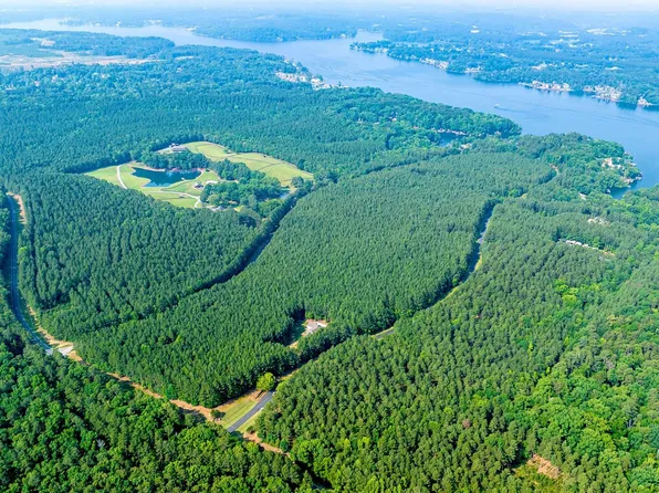 167 Plantation Way, Mount Gilead, NC 27306