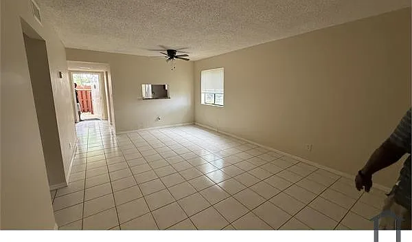 8011 Southgate Blvd #L1 — Photo 5