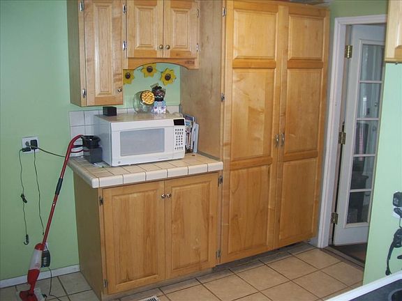 4th image of 845 E Hibiscus Ave