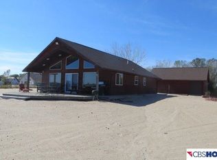 3042 Whitetail Ln, Morse Bluff, NE 68648