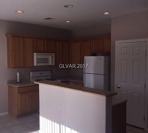 5th image of 6120 Withrow Downs St