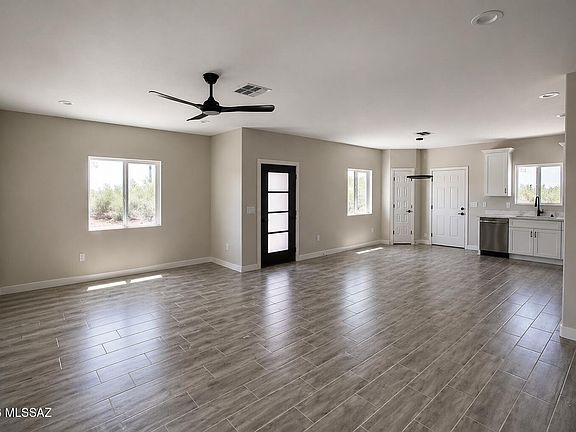 5th image of 1761 Grado Ct