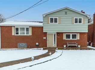 541 Macbeth Dr, Pittsburgh, PA