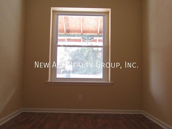 4th image of 4011 Green St APT 1