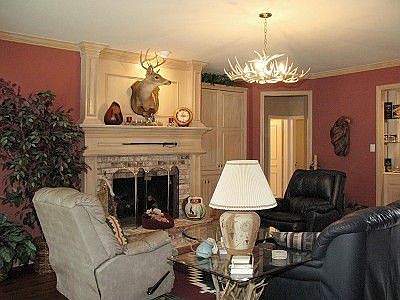5th image of 809 Parkdale Dr