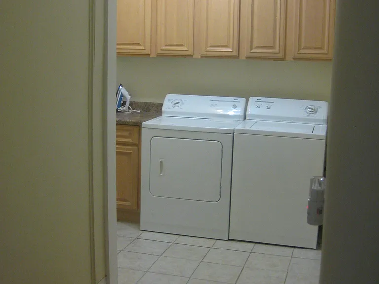 17 Goodman St S #2 — Photo 7
