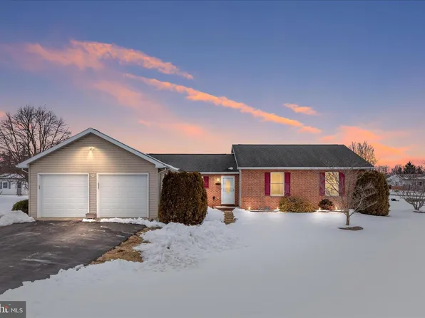 139 Montmorency Dr, Bunker Hill, WV 25413