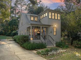 556 Johnson Ave, Fairhope, AL 36532