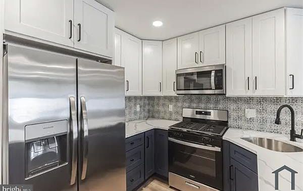 1st image of 120 E Mentor St