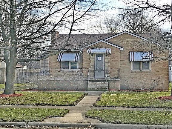 4th image of 350 N School Ave