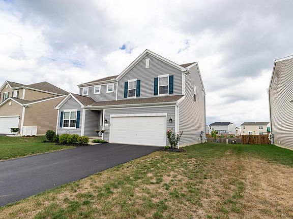 3rd image of 109 Plantain Dr