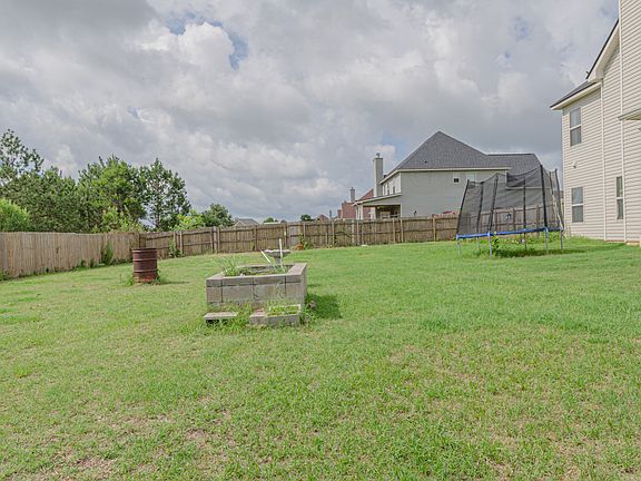 3rd image of 2 Chickasaw Trl