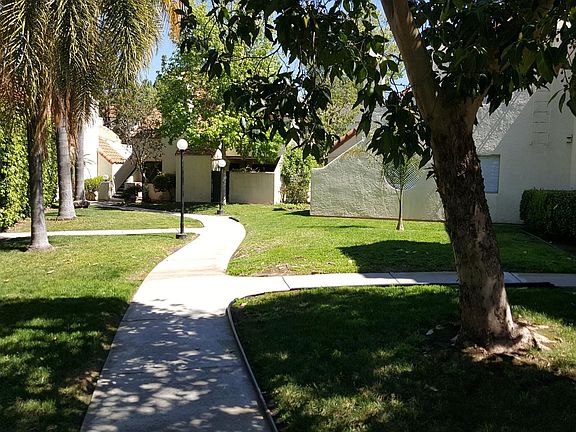 2nd image of 367 N Melrose Dr Unit A