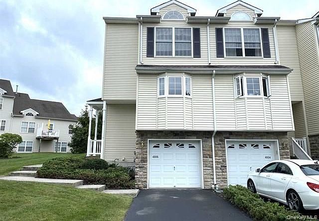 1st image of 4806 Ridgecrest Dr