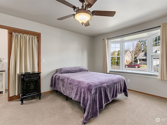 4th image of 15781 Yelm Terra Way SE