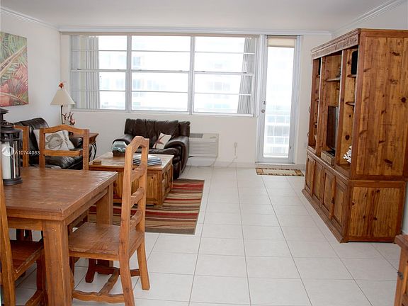 3rd image of 5313 Collins Ave APT 509