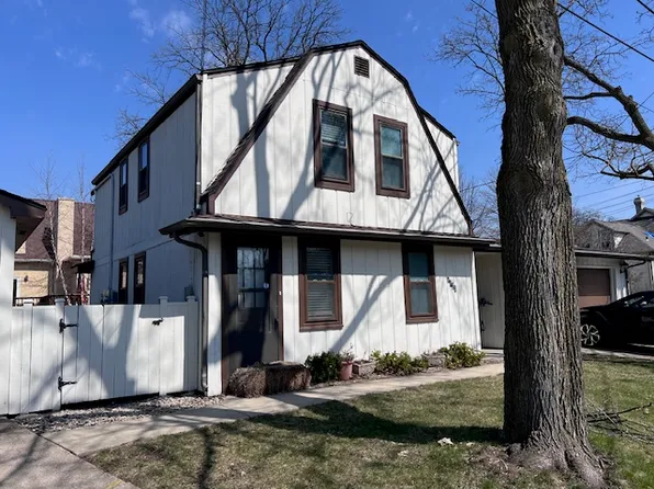 1021 North St, Lake Geneva, WI 53147