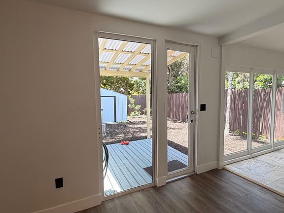 5th image of 1618 NE 33rd St #D