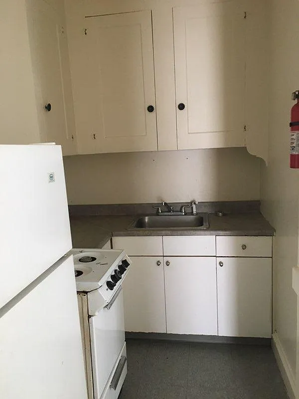 55 Carver St — Photo 4