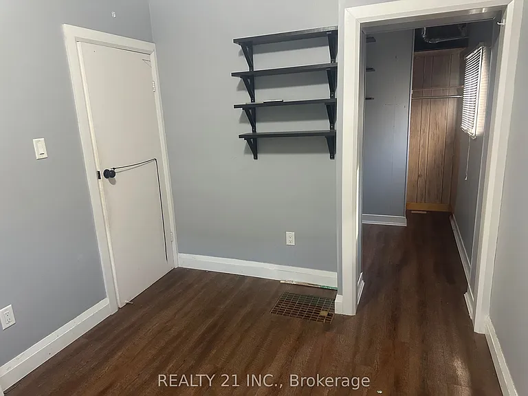 60 Phillip Ave #MAIN — Photo 12
