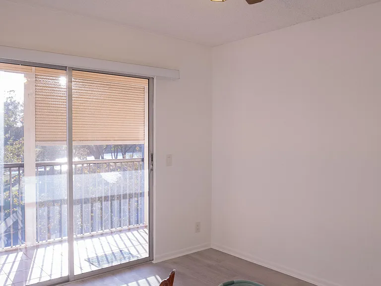 400 SW 134th Way #302F — Photo 61